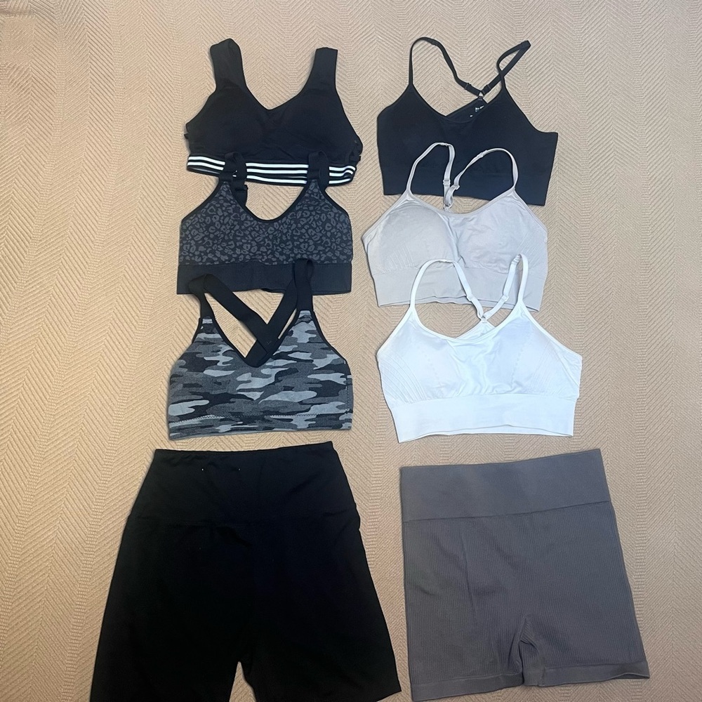 Bundle of 8 sports bras and shorts! - Picture 12 of 12
